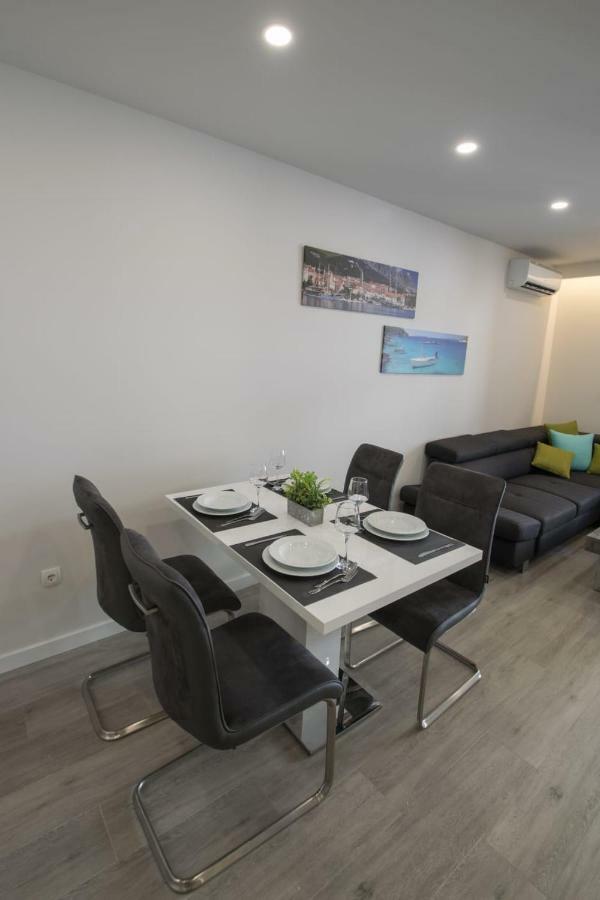 Lux Apartman Antonija Makarska Bagian luar foto